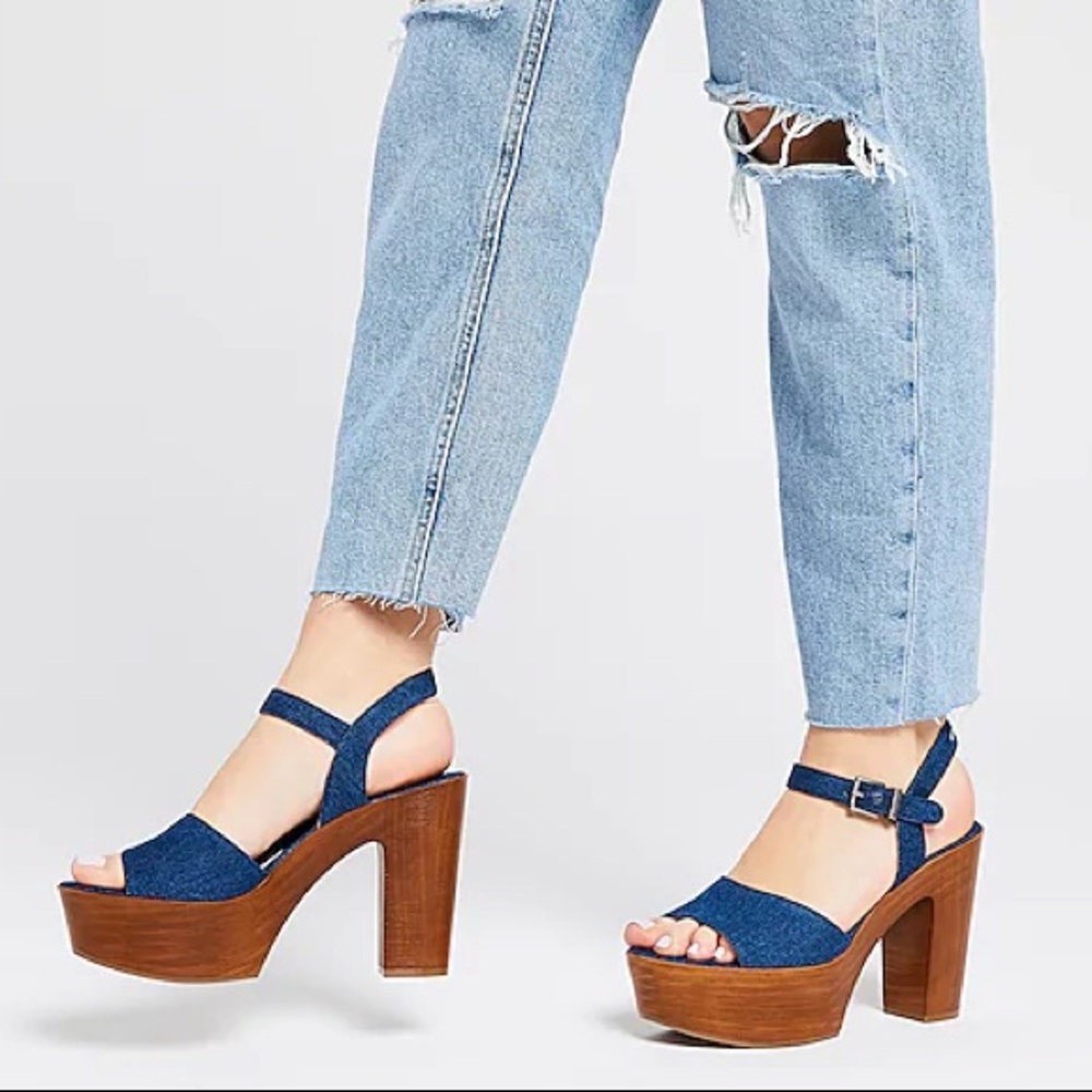 Mix No. 6 Platform Sandal (NWT)